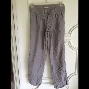 Old Navy Maternity convertible pants Size S